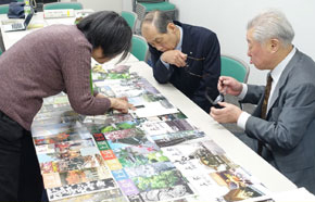 インタビューされる天田さん、答えられる中島さん、出雲路さん