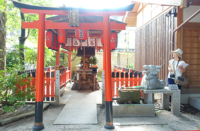 白峯神宮内 潜龍社