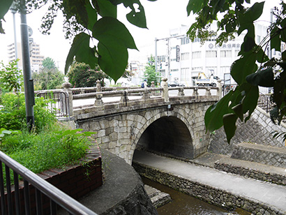 堀川第一橋を望む