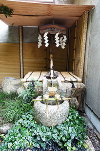 菅公初湯井(かんこううぶゆのい)