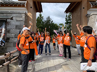 認知症の有無や年齢、職業に関わらず、様々な方が走ります。