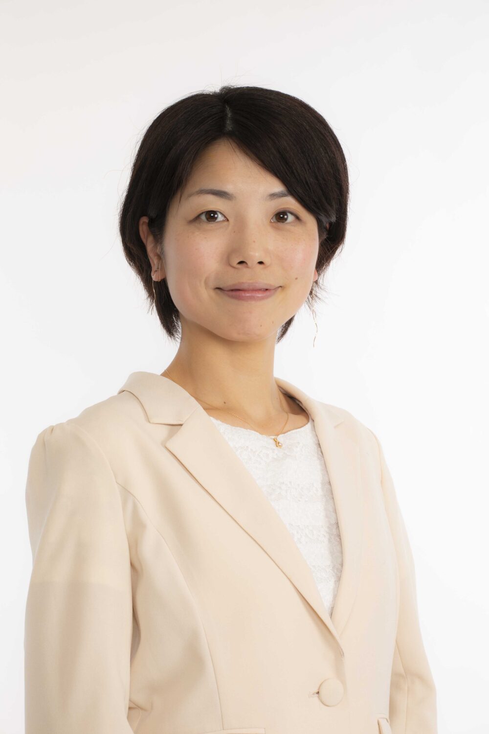岡元麻有