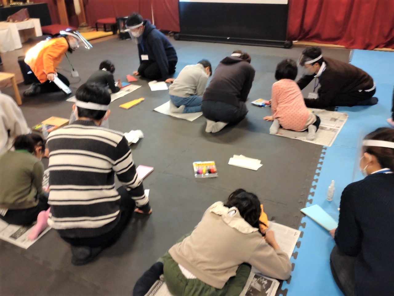 「がいこくごであそぼ~あつまれ世界のおともだち~」開催の様子(寳幢寺(ほうどうじ)にて)