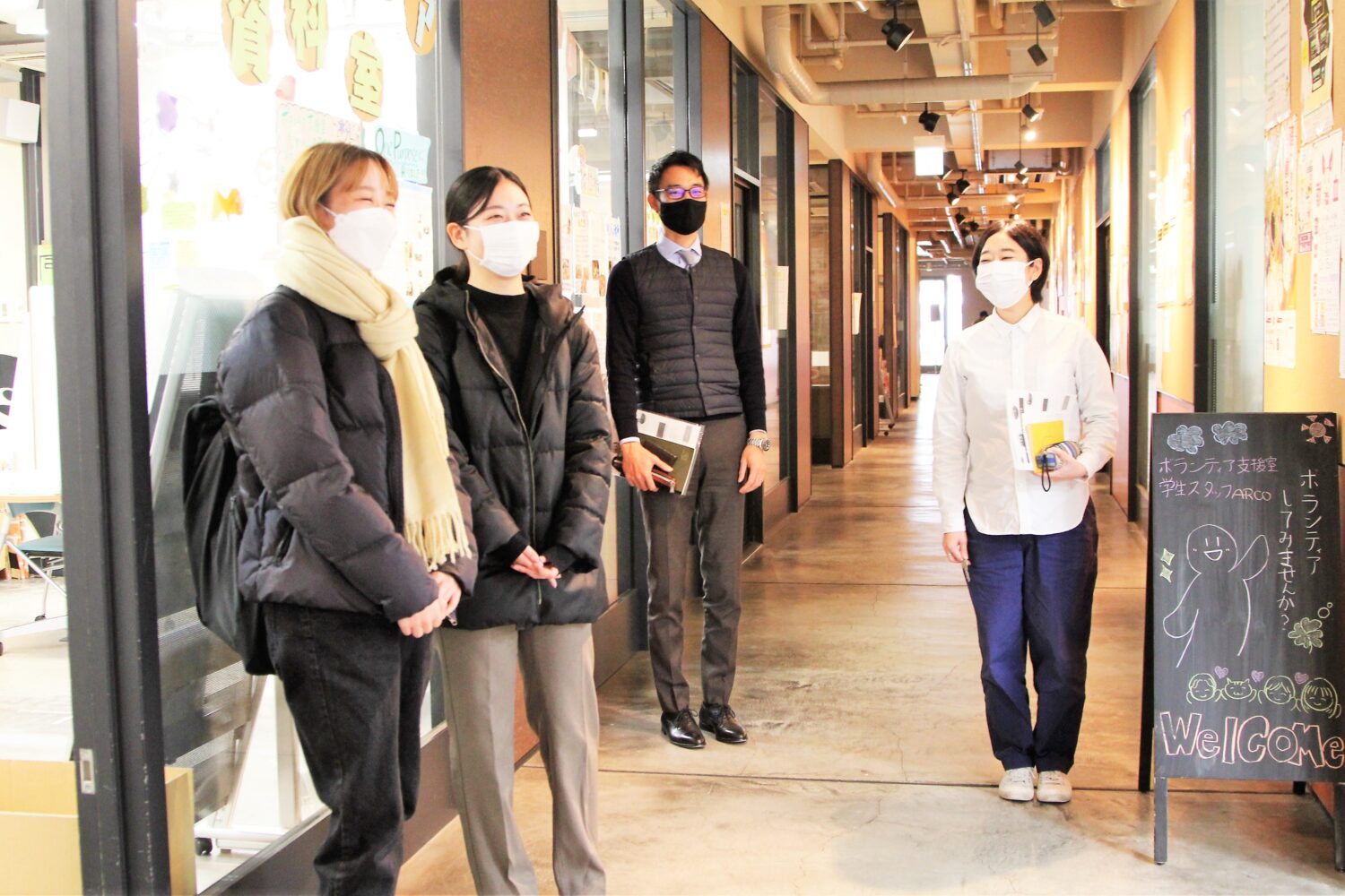 取材後のみなさん。とてもあたたかい雰囲気です。