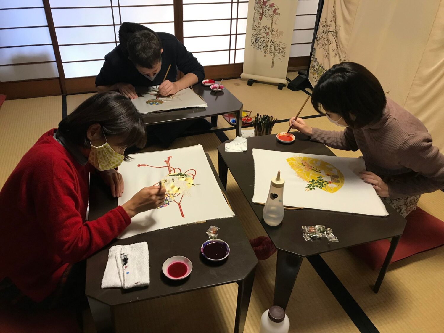 友禅染の優雅で華やかな色使いを体験