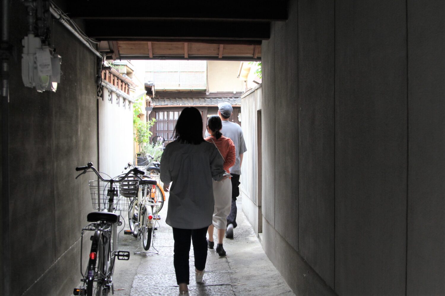 路地奥も案内していただきました。