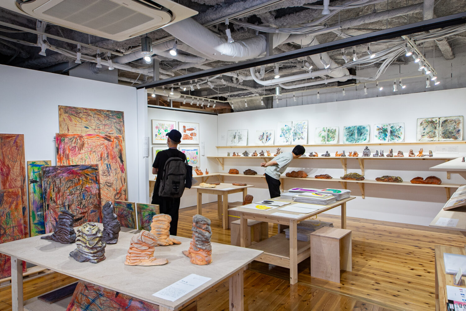 障害のある人の作品や表現に出会える場「art space co-jin（アート スペース コージン）」