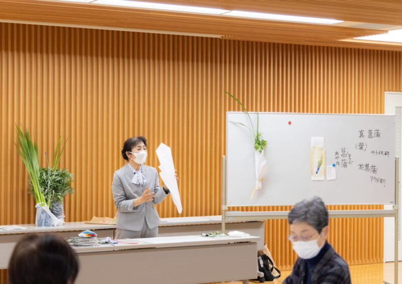 講師はいけばな嵯峨御流 石川利佳甫教授