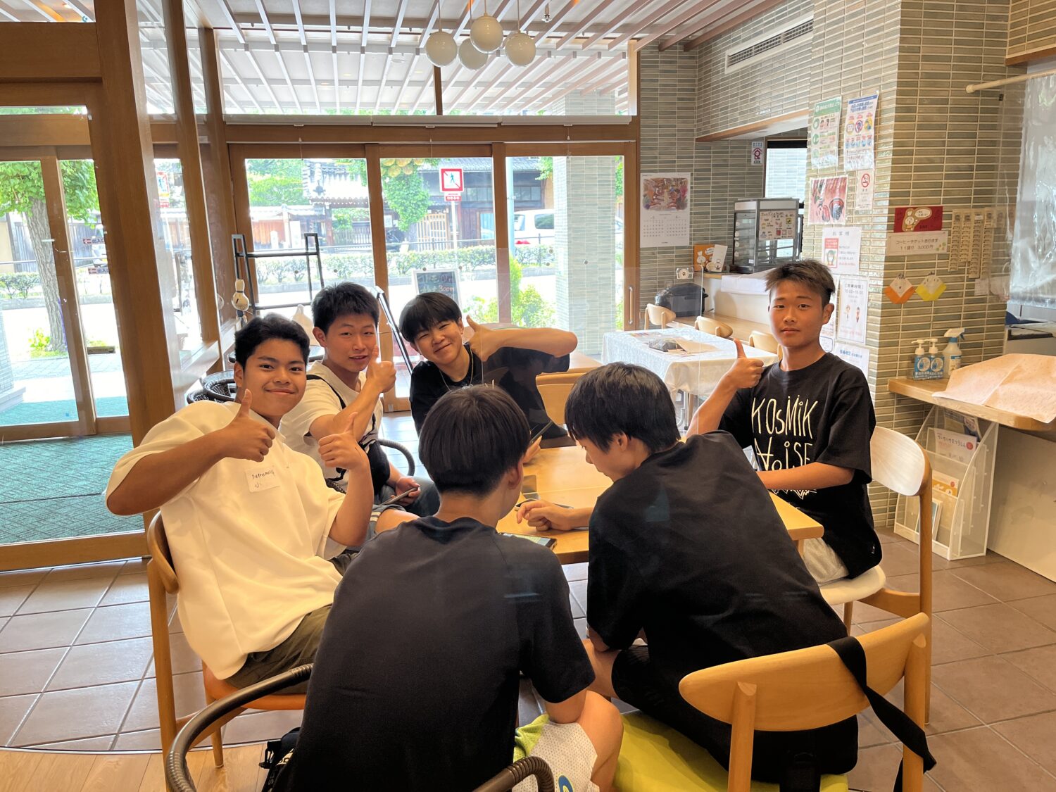 あすにこ食堂、楽しいよ〜♪