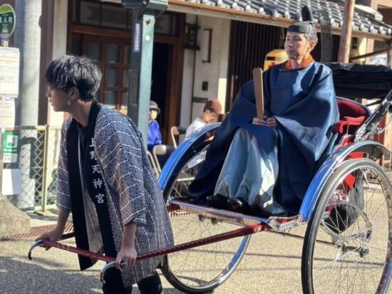 上野天神祭の祭礼に参加しています