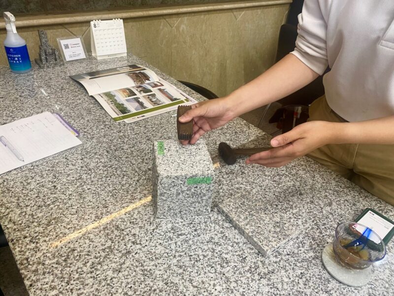 専用の道具で仕上げます