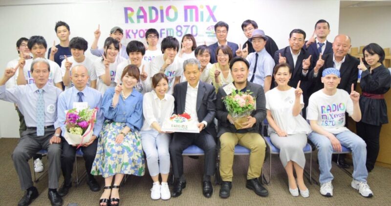 開局1周年記念の集合写真