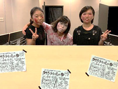 特殊メイクをしてもらった中学生