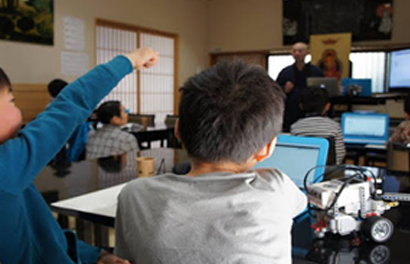 プログラミング教室「寺子屋LABO」での様子