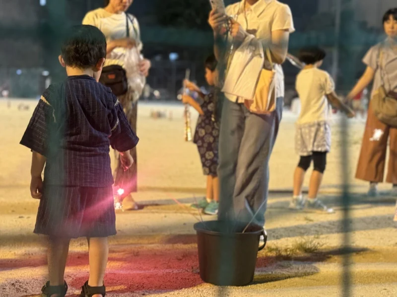 浴衣や甚平で参加する子どもたちも。